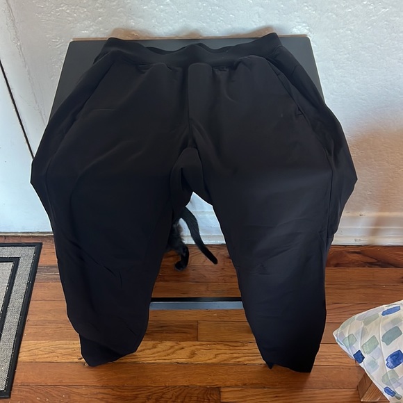Lululemon jogger lightweight pants small - Picture 2 of 2